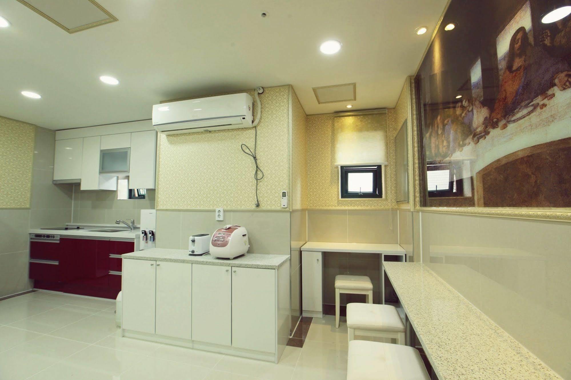 Chloe Guesthouse Gangnam Сеул Екстер'єр фото