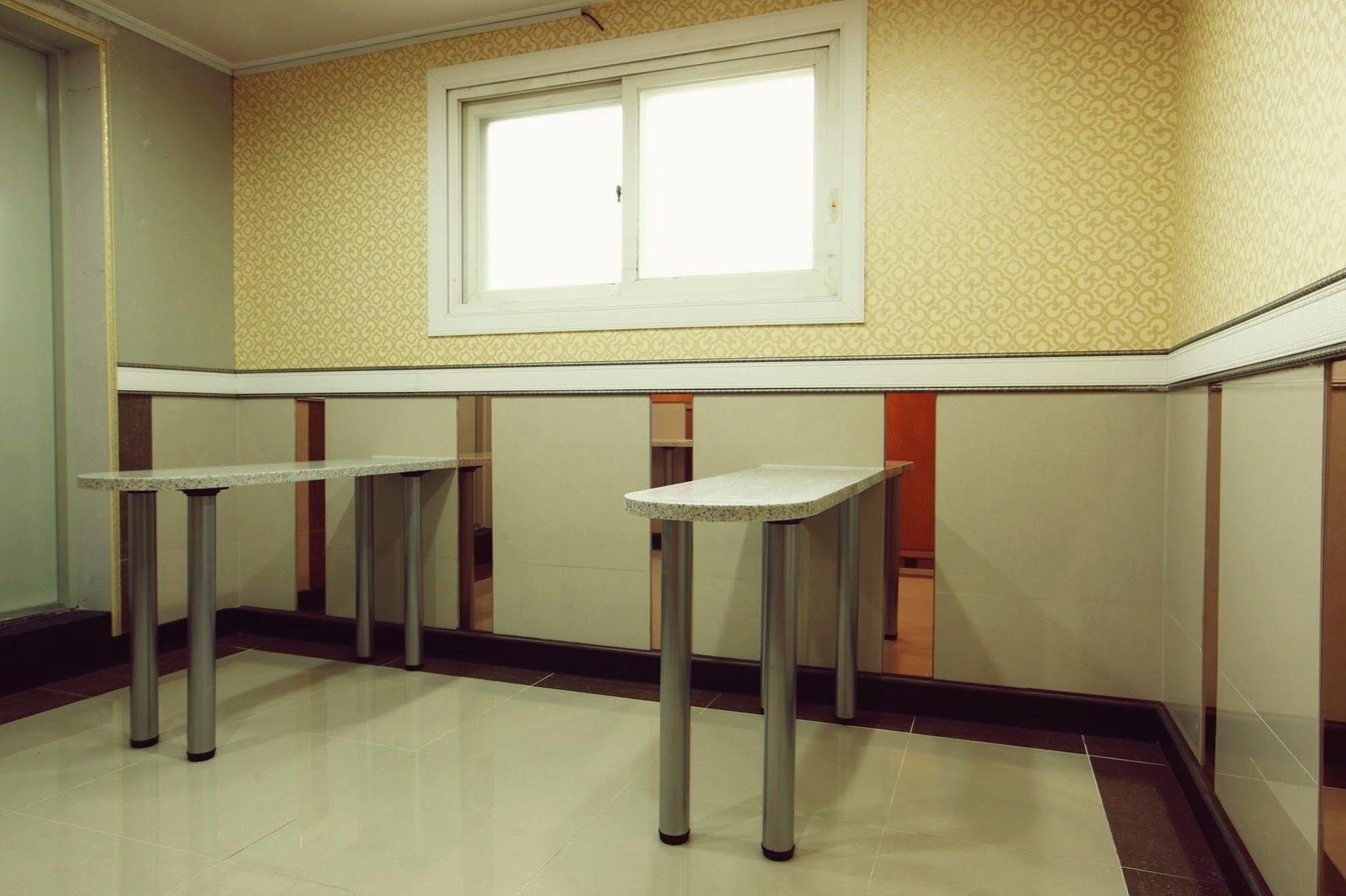 Chloe Guesthouse Gangnam Сеул Екстер'єр фото